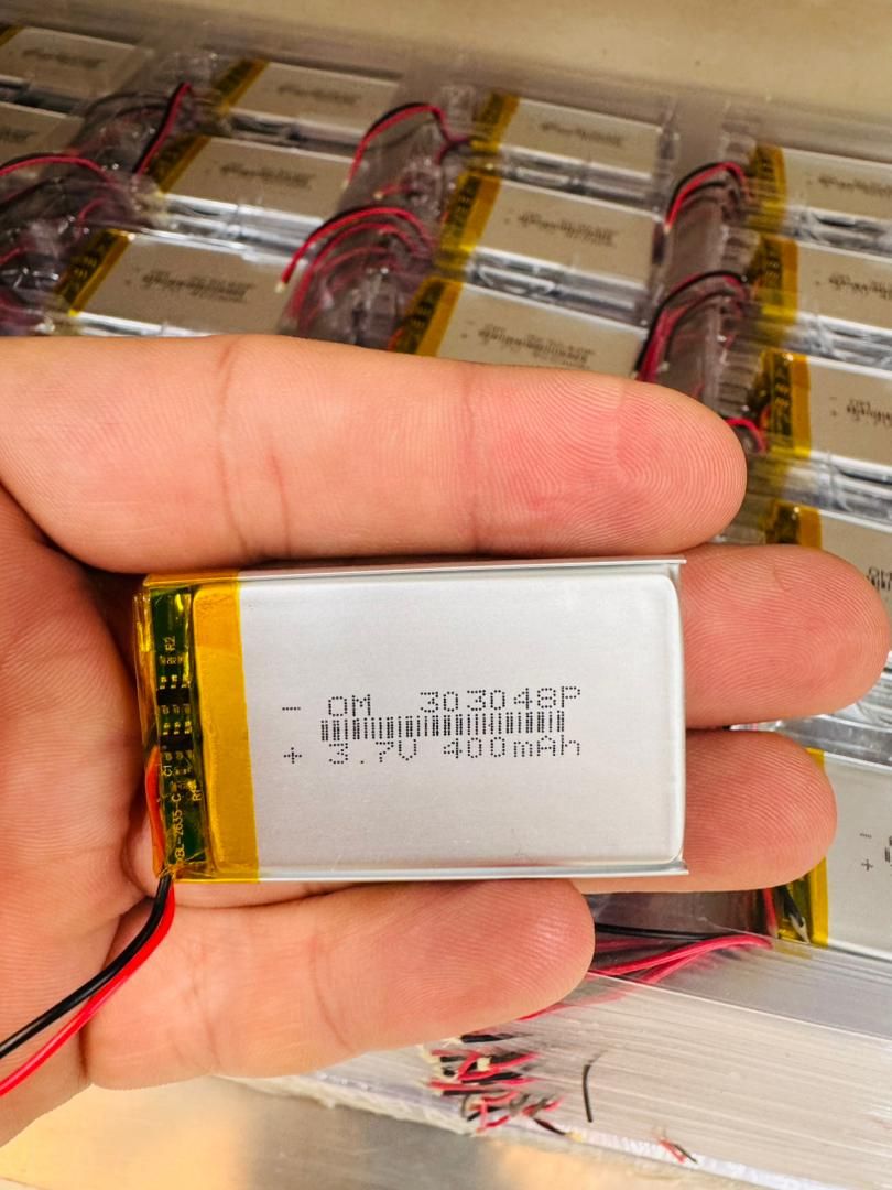 باتری لیتیوم پلیمر 3.7 ولت 400 میلی آمپر303048(تکی ارسال نداریم فروش ویژه همکار)